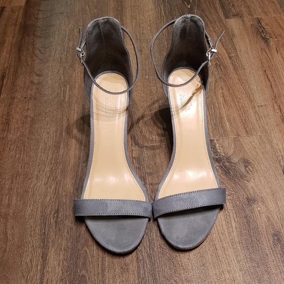 Charlotte Russe Shoes - Grey heels